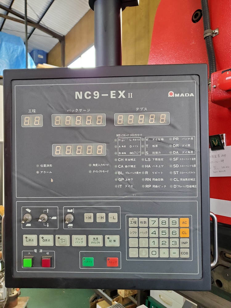 プレスブレーキ　RG-100ｓ(NC-9EXⅡ）アマダ製　1990年　中古機　